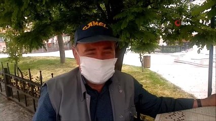 65 yaş üstü vatandaşlar: Yata yata bacaklarımız tutuldu