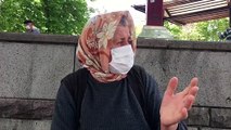 65 yaş üstüne sokağa çıkma izninde o mendil tezgahını açtı: 'Buna yaşamak denirse bir şekilde yaşıyorum'