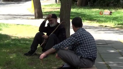 Kısıtlama kalktı, 65 yaş ve üstü vatandaşlar dışarı çıktı