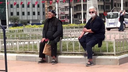 Yaşlılar Taksim Meydanı ve İstiklal Caddesine akın etti