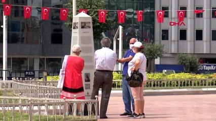 TAKSİM MEYDANI'NDAKİ 65 YAŞ ÜSTÜ VATANDAŞLAR HAVADAN GÖRÜNTÜLENDİ
