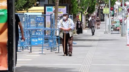 65 yaş ve üstü vatandaşlar yeniden sokağa çıktı - UŞAK
