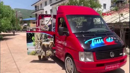 TUNCELİ 65 yaş üstü Valililğin getirdiği tur aracı City Sightseing ile Munzur' u gezdi