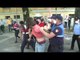 Ora News - Policia dhunë ndaj qytetarëve dhe gazetarëve, Basha e Kryemadhi këmbëkryq në rrugë