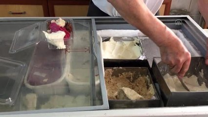 74 yaşındaki dondurmacı 6 saatlik izinde hizmete devam etti - İZMİR