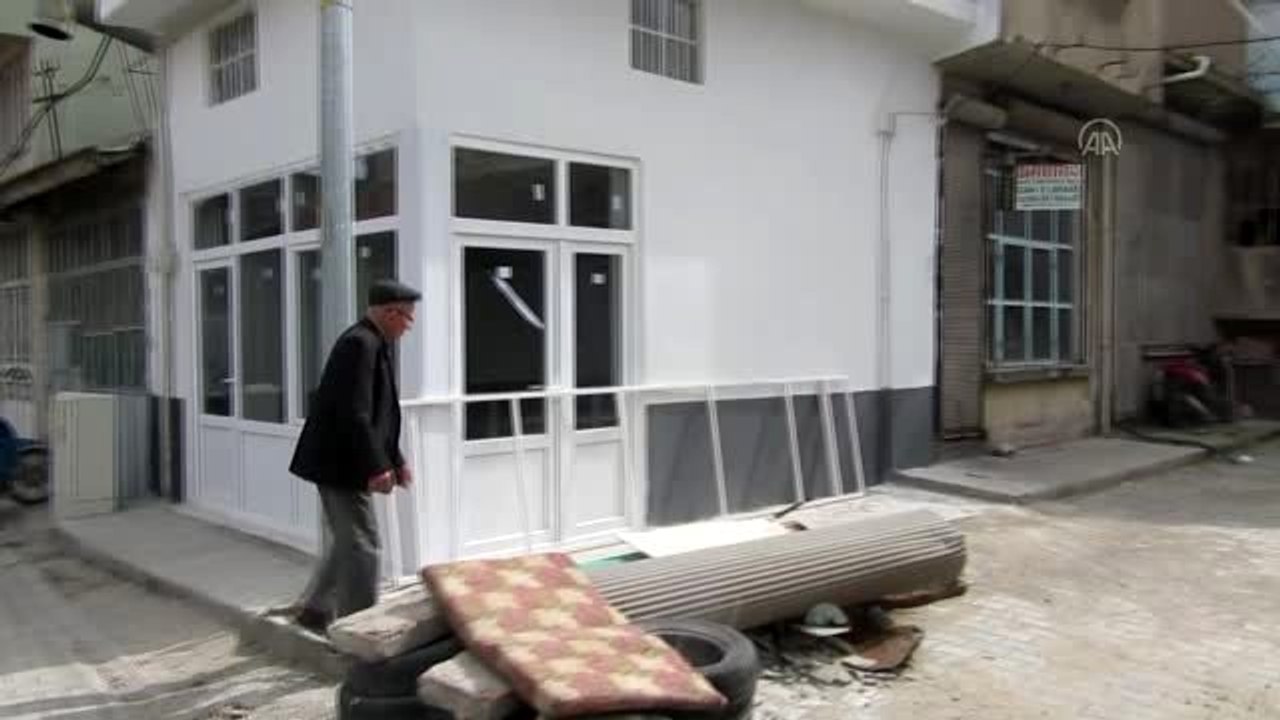 Bakırcı ustası 60 günde ikinci kez dükkanını açmanın mutluluğunu yaşadı
