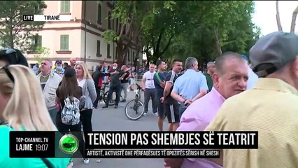 Tension pas shembjes së Teatrit/ Gjatë ditës u protestuan artistë, aktivistë dhe opozita