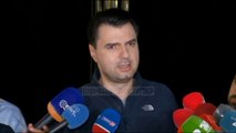 Top News - Pas shembjes së teatrit/ Basha-në protestë me aleancën