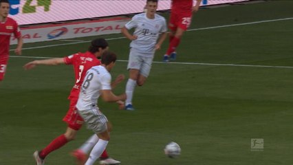 Bayern ease to victory on Bundesliga return at Union Berlin