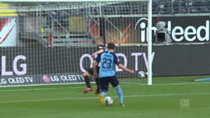 26e j. - Le sauvetage exceptionnel d'Hinteregger malgré la défaite de Francfort