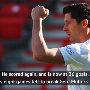 Lewandowski can break Gerd Muller's record - Flick