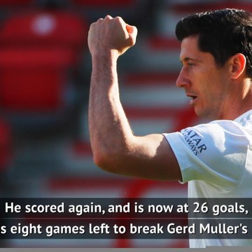 Lewandowski can break Gerd Muller's record - Flick