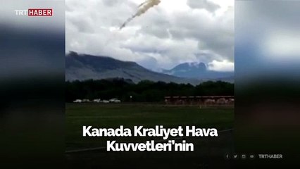 Kanada'da gösteri uçağı düştü