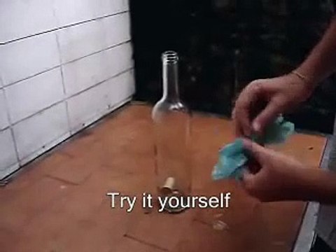 Comment enlever un bouchon coincé dans une bouteille ?
