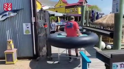 Karşınızda sosyal mesafe masası