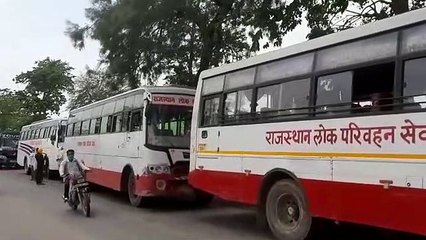 पानी मांगने पर दुत्कार रहे लोग...कहते हैं तुम कोरोना संक्रमित हुए तो हम भी हो जाएंगे