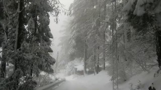 Nathiagali ( PAKISTAN) Snow fall in March(720P_HD)