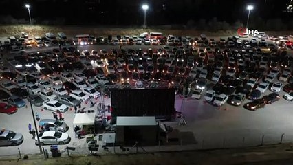 Nevşehir'de yüzlerce araç “Arabalı Sinema” etkinliğine katıldı