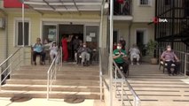 Fethiye'de huzurevi sakinleri bando konseriyle moral buldu