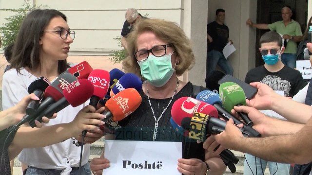 Artistët shkodranë solidaritet me Aleancën për Mbrojtjen e Teatrit - News, Lajme - Vizion Plus