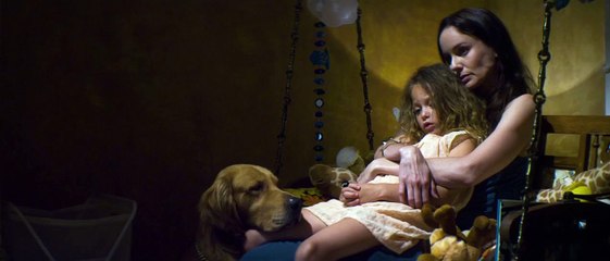 El otro lado de la puerta - Tráiler español