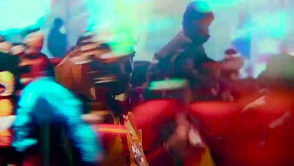 Más allá de las montañas - Tráiler español (doblado)