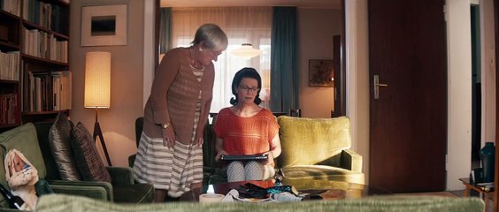 Mi vida a los sesenta - Tráiler español