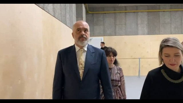 Report TV -Transformohet Teatri i Operas dhe Baletit, Rama: Dy dekada të humbura mes lagështisë