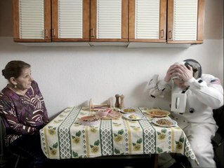 La comunidad de los corazones rotos - Tráiler español (v.o.s.)