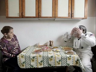 La comunidad de los corazones rotos - Tráiler español (doblado)