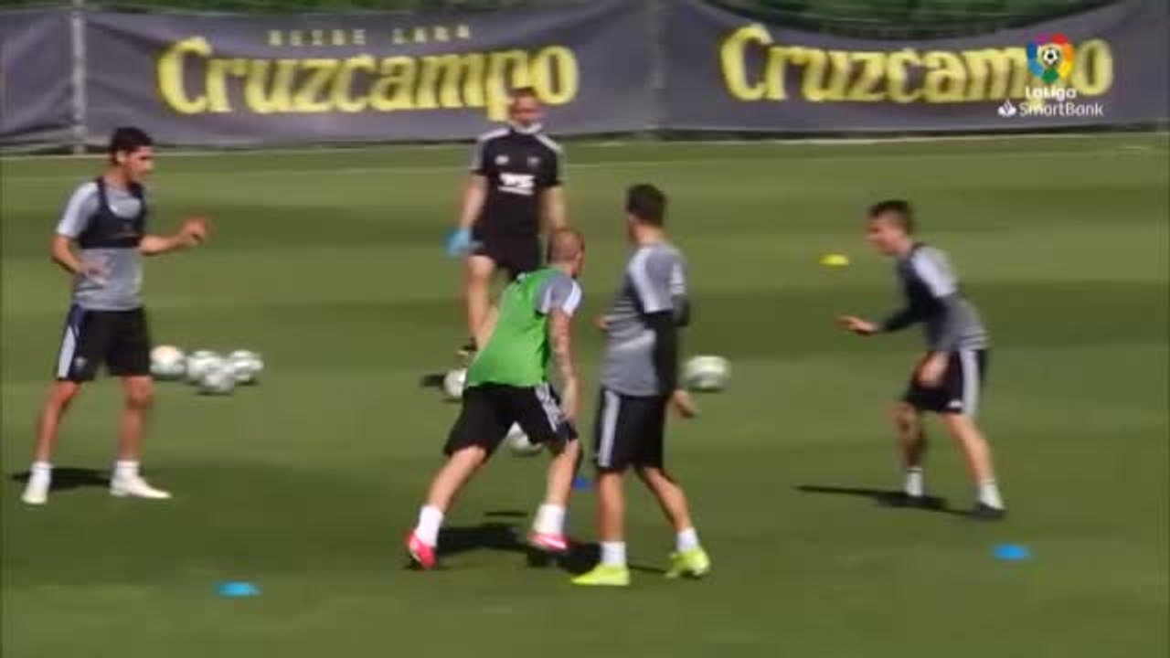 Fali se incorpora a los entrenamientos del Cádiz