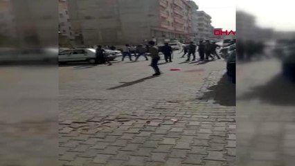 ŞANLIURFA Viranşehir'de taş ve sopalı arazi kavgası: 8 yaralı