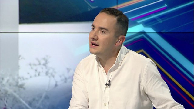 Top Talk: Salianji paralajmëron ndëshkim për ata që shkatërruan teatrin. I pret burgu