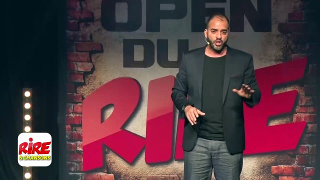 Foudil Kaibou sur scène aux Open du rire de Rire & Chansons 2018