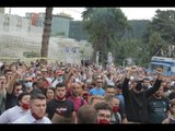 Report TV -Ovacione dhe shishe kundër Bashës nga aktivistët e mbrojtjes së Teatrit