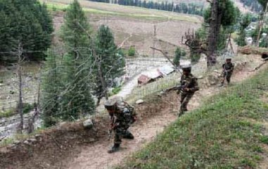 Pakistan violates ceasefire along LoC in Poonch, two soldiers martyred