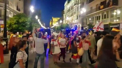 Segundo día de protestas en Sevilla- hora y media de ¡Sánchez dimisión! por las calles de la ciudad