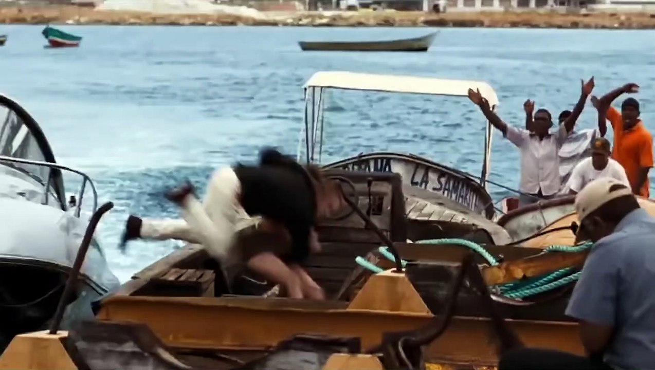 James Bond QUANTUM OF SOLACE movie (2008) - Clip with Daniel Craig - Boat chase