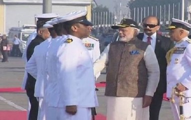 Descargar video: PM Modi addresses press conference in Mumbai on commissioning INS Kalvari