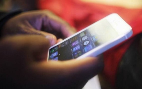 Alarm: Attention! Using mobile phone more than required can be detrimental for your health