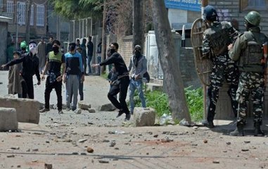 Centre asks Jammu and Kashmir govt to withdraw cases against stone pelters