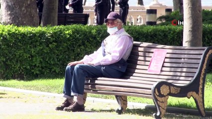 - Azerbaycan'da Covid-19 kısıtlamaları hafifletildi- Parklar, restoranlar, kafeler ve müzeler yeniden açıldı