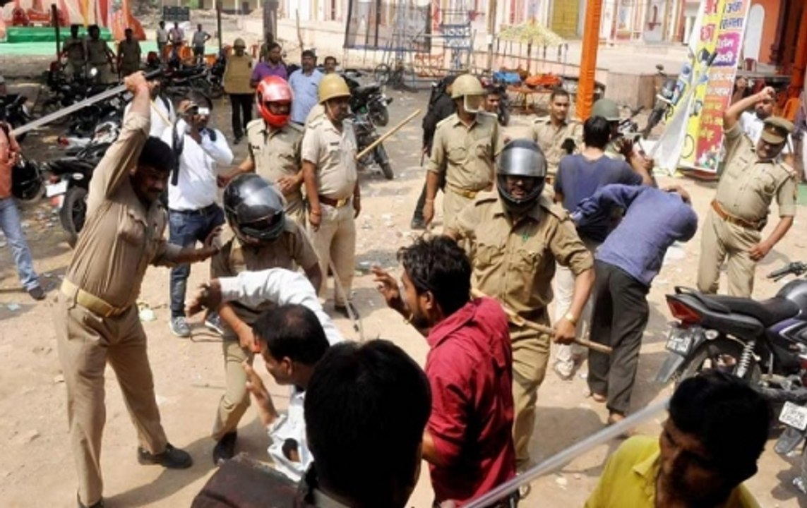 UP civic body polls: Police lathicharged to rem...