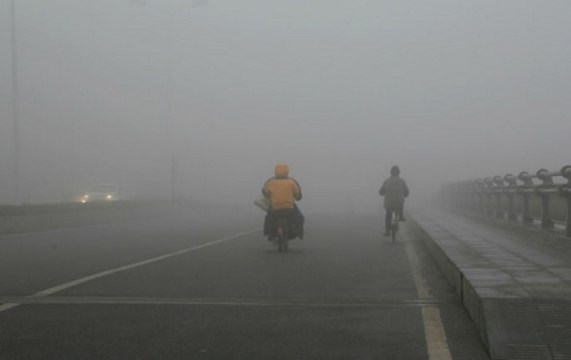 Bihar: Deadly smog chokes Patna and adjoining cities