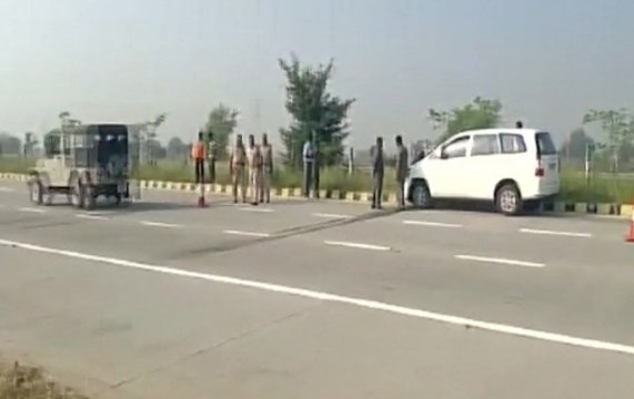 Mathura: RSS Chief Mohan Bhagwat escapes accident on Yamuna Expressway