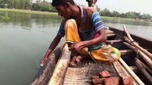 Primitive Technology Of Fishing! Amazing Fishing Catching From River By Hook!