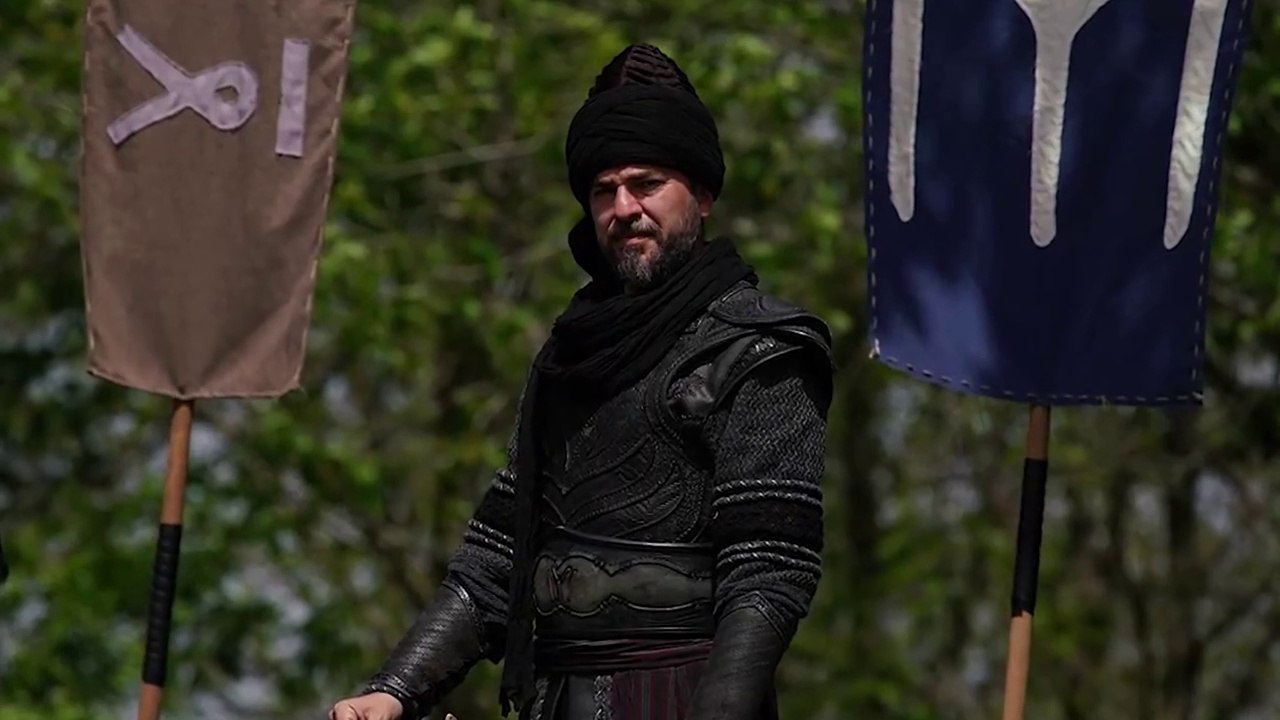 أرطغرل وعثمان يقطعون يد السارق - الفرق بين ارطغرل وعثمان Ertugrul Vs Osman