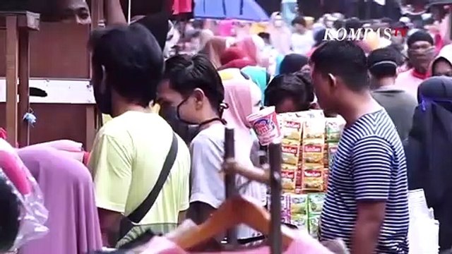 Potret Ramainya Pasar Tanah Abang Jelang Lebaran Abaikan PSBB