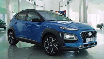 Hyundai Walk - KONA Hybrid with Panos Kefalakis