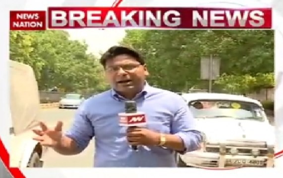 AAP continues its protest against EVM tampering in front of Election Commissioner's office